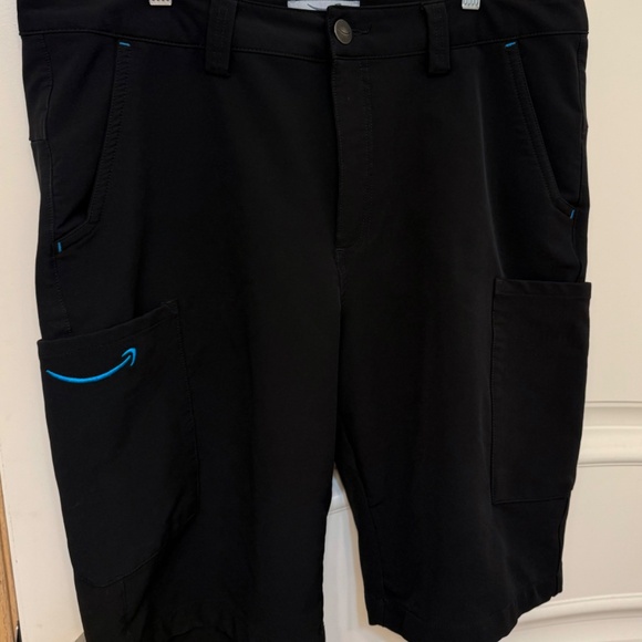 Amazon DSP Flex Driver Shorts Lily Yang Size Large Mens - Picture 1 of 4